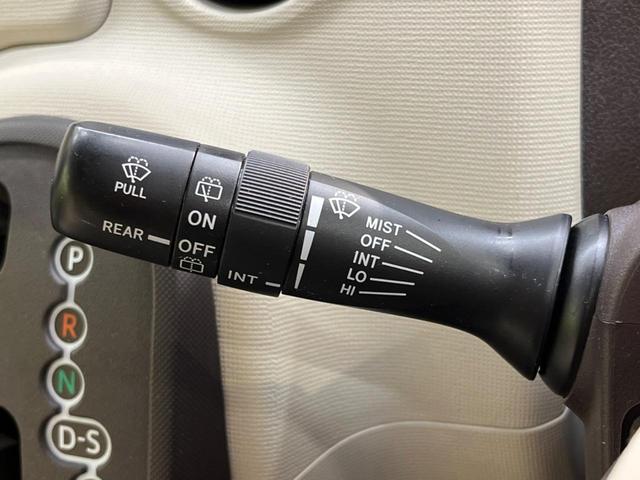 F 禁煙車 純正ナビ 横滑り防止装置 ETC 両側スライドドア フォグライト DVD再生 CD再生 地デジ プライバシーガラス ウィンカーミラー 盗難防止装置 シートリフレクター シート色アイボリー(34枚目)