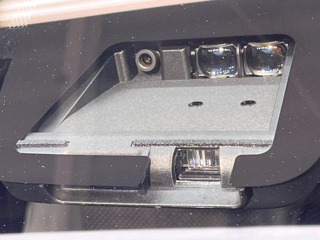 ヴォクシー ハイブリッドＺＳ　煌ＩＩＩ　純正９インチＳＤナビ　セーフティセンス　クルーズコントロール　両側パワースライドドア　シートヒーター　バックカメラ　インテリジェントクリアランスソナー　ＬＥＤヘッドライト　Ｂｌｕｅｔｏｏｔｈ（38枚目）