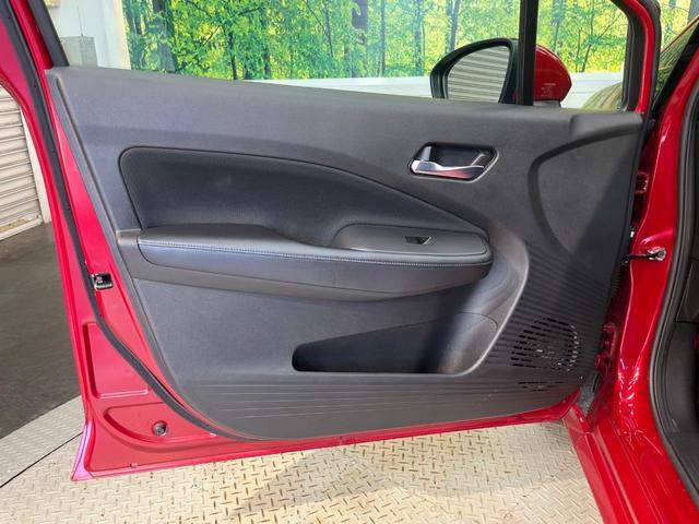 ノート Ｘ　純正９型ナビ　全周囲カメラ　インテリジェントエマージェンシーブレーキ　禁煙車　コーナーセンサー　スマートキー　ＬＥＤヘッド　ＥＴＣ　オートハイビームアシスト　後方車両検知機能　車線逸脱警報（42枚目）