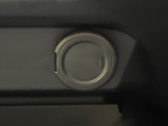 ノート Ｘ　純正９型ナビ　全周囲カメラ　インテリジェントエマージェンシーブレーキ　禁煙車　コーナーセンサー　スマートキー　ＬＥＤヘッド　ＥＴＣ　オートハイビームアシスト　後方車両検知機能　車線逸脱警報（56枚目）