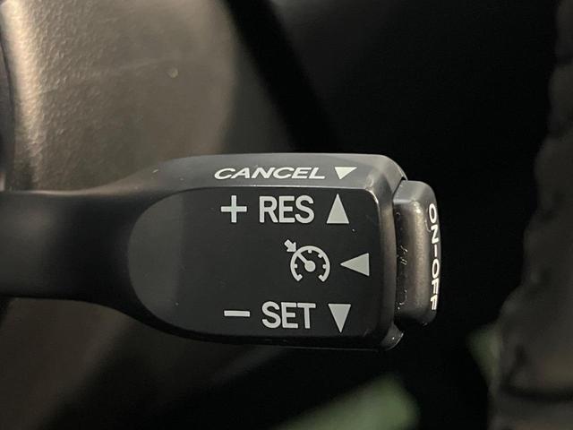 ルーミー カスタムＧ－Ｔ　両側電動ドア　純正９型ナビ　バックカメラ　衝突軽減装置　レーダークルーズ　コーナーセンサー　スマートキー　ＬＥＤヘッド　ＥＴＣ　オートライト　オートエアコン　純正１５アルミ　ドラレコ　ＬＥＤフォグ（7枚目）