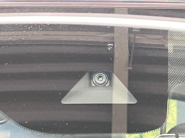 デイズ Ｓ　ディスプレイオーディオ　衝突軽減装置　禁煙車　ＥＴＣ　オートハイビーム　オートライト　Ｂｌｕｅｔｏｏｔｈ　ＣＤ　ＤＶＤ再生　アイドリングストップ（3枚目）