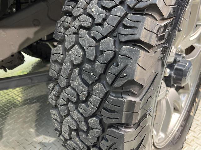ジムニー ＸＣ　４ＷＤ　ターボ　ＳＤナビ　バックカメラ　デュアルセンサーブレーキサポート　禁煙車　前席シートヒーター　黒革調シートカバー　ドラレコ　スマートキー　ＬＥＤヘッド　ＥＴＣ　オールテレーンタイヤ（34枚目）