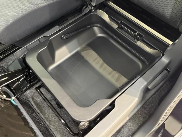 スペーシア Xリミテッド 禁煙車 衝突軽減 両側電動ドア スマートキー シートヒーター 純正14アルミ HIDヘッド オートエアコン オートライト 横滑防止装置 アイドリングストップ 電動格納ミラー シートアンダーボックス(38枚目)