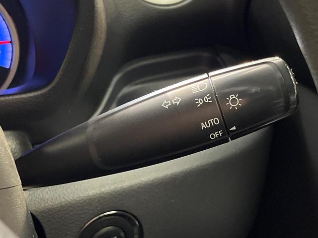 スペーシア Xリミテッド 禁煙車 衝突軽減 両側電動ドア スマートキー シートヒーター 純正14アルミ HIDヘッド オートエアコン オートライト 横滑防止装置 アイドリングストップ 電動格納ミラー シートアンダーボックス(44枚目)