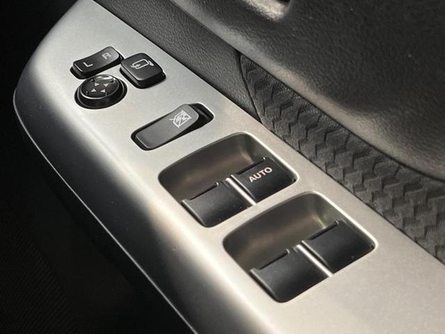 スペーシア Xリミテッド 禁煙車 衝突軽減 両側電動ドア スマートキー シートヒーター 純正14アルミ HIDヘッド オートエアコン オートライト 横滑防止装置 アイドリングストップ 電動格納ミラー シートアンダーボックス(45枚目)