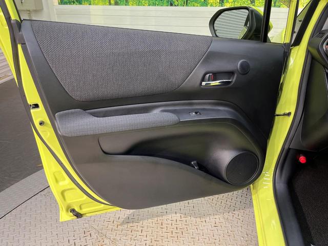 シエンタ ハイブリッド　ファンベースＧ　後期型　両側電動ドア　ＳＤナビ　バックカメラ　衝突軽減　禁煙車　コーナーセンサー　スマートキー　ＬＥＤヘッド　ＬＥＤフォグ　ＥＴＣ　クルコン　車線逸脱警報　オートライト　オートエアコン（39枚目）