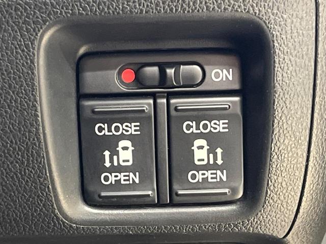 N-BOXカスタム G ターボSSパッケージ 純正ナビ バックカメラ 両側電動スライドドア 禁煙車 スマートキー HIDヘッド ETC クルコン オートライト オートエアコン 純正15インチアルミ Bluetooth再生 CD/DVD再生(5枚目)