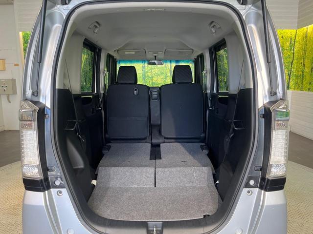 N-BOXカスタム G ターボSSパッケージ 純正ナビ バックカメラ 両側電動スライドドア 禁煙車 スマートキー HIDヘッド ETC クルコン オートライト オートエアコン 純正15インチアルミ Bluetooth再生 CD/DVD再生(11枚目)