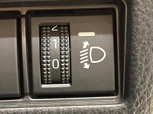 プリウス G 純正8インチDA パノラミックビューモニター セーフティセンス レーダークルーズコントロール BSM アクセサリーコンセント クリアランスソナー LEDヘッドライト オートハイビーム スマートキー(36枚目)