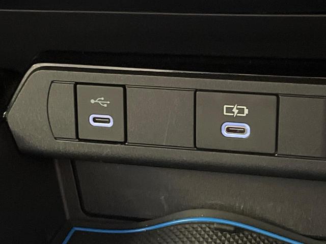 プリウス G 純正8インチDA パノラミックビューモニター セーフティセンス レーダークルーズコントロール BSM アクセサリーコンセント クリアランスソナー LEDヘッドライト オートハイビーム スマートキー(43枚目)