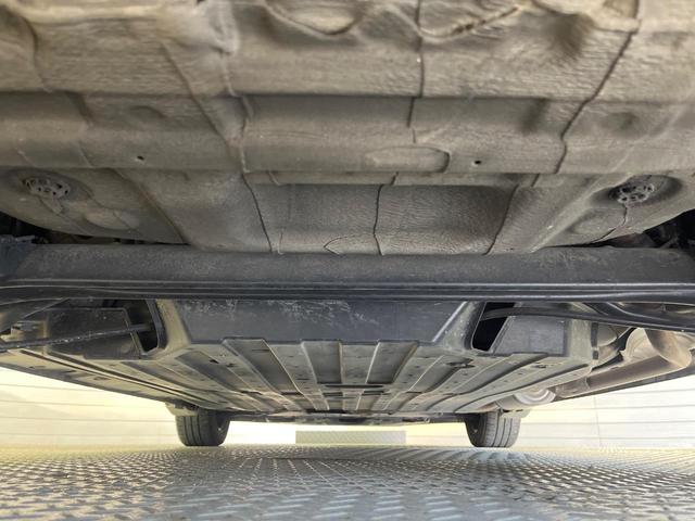 フィットハイブリッド Ｌパッケージ　インターナビ　ＣＴＢＡ　クルーズコントロール　バックカメラ　ＬＥＤヘッドライト　オートライト　Ｂｌｕｅｔｏｏｔｈ　フルセグ　スマートキー　ＥＴＣ　フロントフォグライト（19枚目）