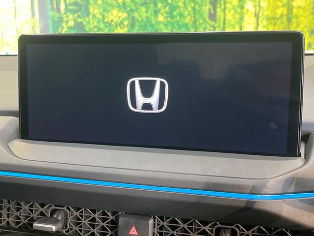 アコード e:HEV 全周囲カメラ BOSEサウンド 衝突被害軽減システム レーダークルーズ 禁煙車 レザーシート スマートキー LEDヘッド ビルトインETC オートハイビーム 車線逸脱警報 オートライト(3枚目)