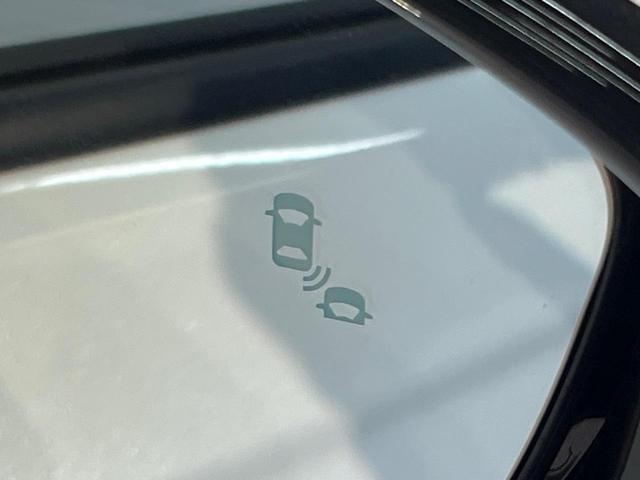 アコード e:HEV 全周囲カメラ BOSEサウンド 衝突被害軽減システム レーダークルーズ 禁煙車 レザーシート スマートキー LEDヘッド ビルトインETC オートハイビーム 車線逸脱警報 オートライト(6枚目)