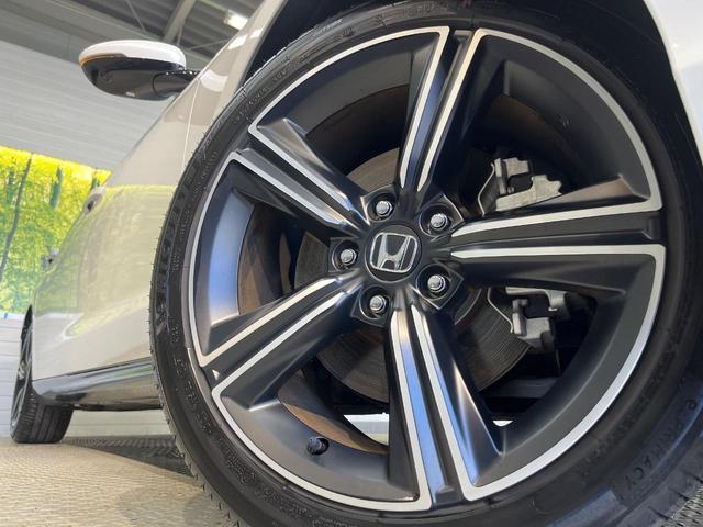 アコード e:HEV 全周囲カメラ BOSEサウンド 衝突被害軽減システム レーダークルーズ 禁煙車 レザーシート スマートキー LEDヘッド ビルトインETC オートハイビーム 車線逸脱警報 オートライト(13枚目)