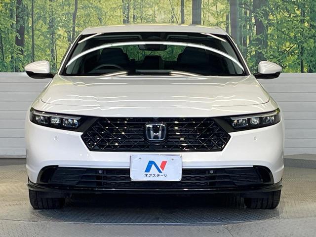 アコード e:HEV 全周囲カメラ BOSEサウンド 衝突被害軽減システム レーダークルーズ 禁煙車 レザーシート スマートキー LEDヘッド ビルトインETC オートハイビーム 車線逸脱警報 オートライト(14枚目)