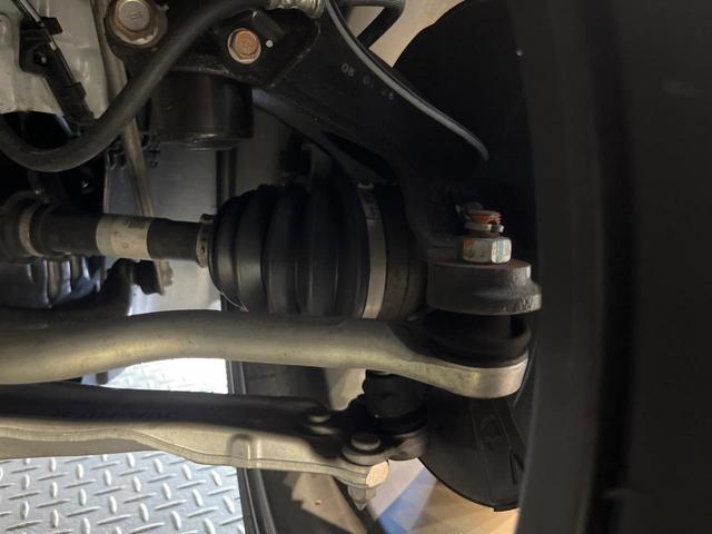 アコード e:HEV 全周囲カメラ BOSEサウンド 衝突被害軽減システム レーダークルーズ 禁煙車 レザーシート スマートキー LEDヘッド ビルトインETC オートハイビーム 車線逸脱警報 オートライト(20枚目)