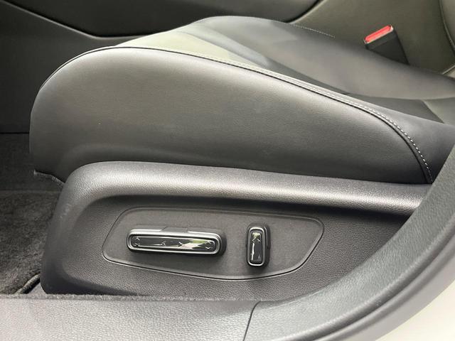 アコード e:HEV 全周囲カメラ BOSEサウンド 衝突被害軽減システム レーダークルーズ 禁煙車 レザーシート スマートキー LEDヘッド ビルトインETC オートハイビーム 車線逸脱警報 オートライト(35枚目)