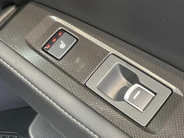 アコード e:HEV 全周囲カメラ BOSEサウンド 衝突被害軽減システム レーダークルーズ 禁煙車 レザーシート スマートキー LEDヘッド ビルトインETC オートハイビーム 車線逸脱警報 オートライト(52枚目)