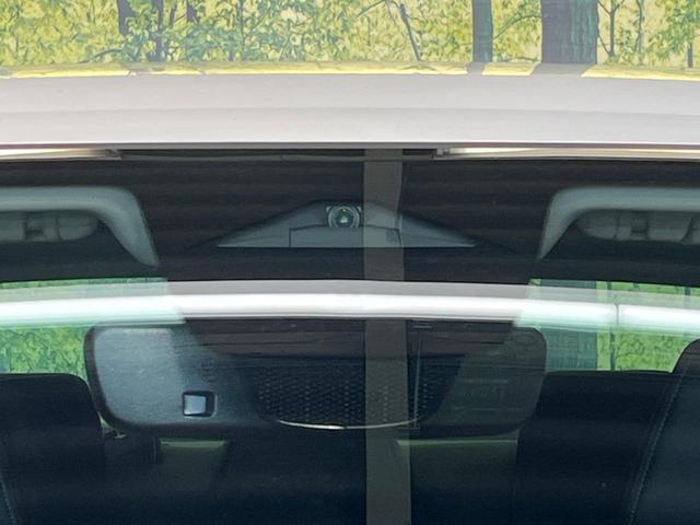 アコード e:HEV 全周囲カメラ BOSEサウンド 衝突被害軽減システム レーダークルーズ 禁煙車 レザーシート スマートキー LEDヘッド ビルトインETC オートハイビーム 車線逸脱警報 オートライト(54枚目)