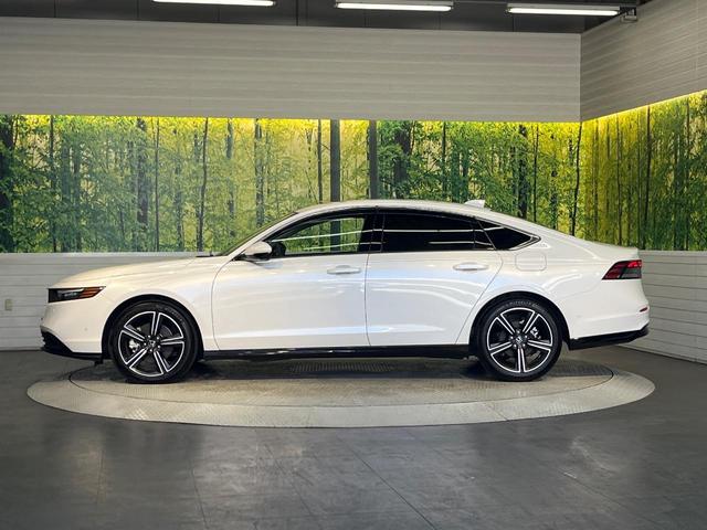 アコード e:HEV 全周囲カメラ BOSEサウンド 衝突被害軽減システム レーダークルーズ 禁煙車 レザーシート スマートキー LEDヘッド ビルトインETC オートハイビーム 車線逸脱警報 オートライト(64枚目)