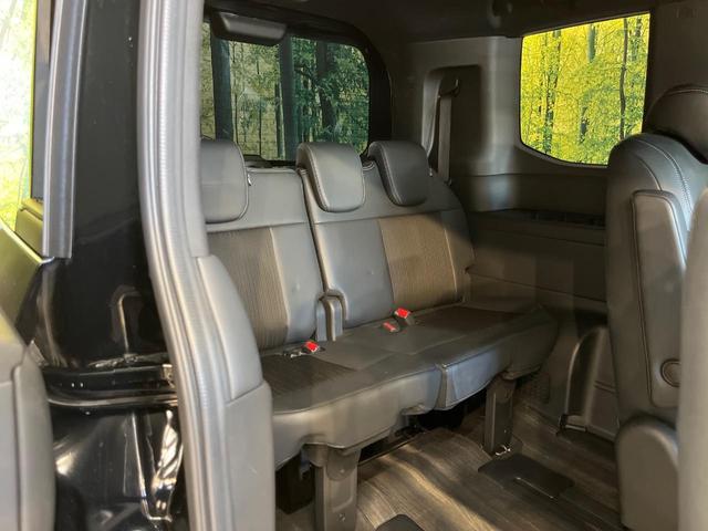 ステップワゴン ｅ：ＨＥＶスパーダ　１５．６型フリップダウン　純正１１型ナビ　ホンダセンシング　両側パワースライド　アダプティブクルーズ　ＢＳＭ　バックカメラ　シートヒーター　ＥＴＣ　Ｂｌｕｅｔｏｏｔｈ　フルセグ（10枚目）