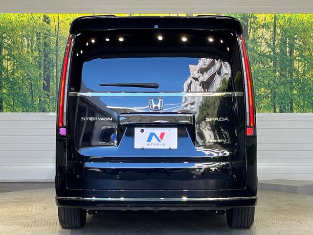 ステップワゴン ｅ：ＨＥＶスパーダ　１５．６型フリップダウン　純正１１型ナビ　ホンダセンシング　両側パワースライド　アダプティブクルーズ　ＢＳＭ　バックカメラ　シートヒーター　ＥＴＣ　Ｂｌｕｅｔｏｏｔｈ　フルセグ（16枚目）