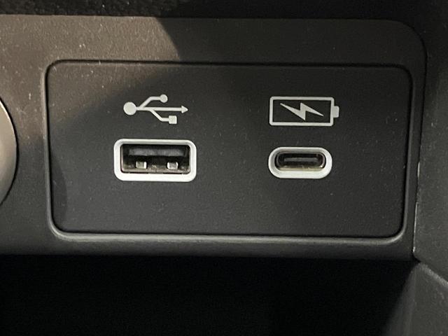 ステップワゴン ｅ：ＨＥＶスパーダ　１５．６型フリップダウン　純正１１型ナビ　ホンダセンシング　両側パワースライド　アダプティブクルーズ　ＢＳＭ　バックカメラ　シートヒーター　ＥＴＣ　Ｂｌｕｅｔｏｏｔｈ　フルセグ（35枚目）