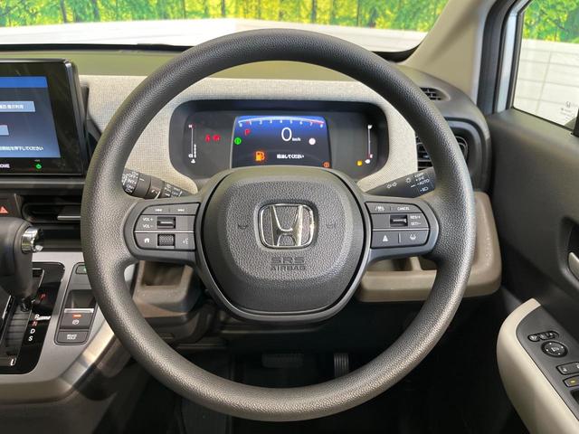 フリード エアー 登録済未使用車 両側電動ドア バックカメラ 衝突被害軽減システム レーダークルーズ コーナーセンサー スマートキー LEDヘッド 車線逸脱警報 オートライト オートエアコン Bluetooth(13枚目)