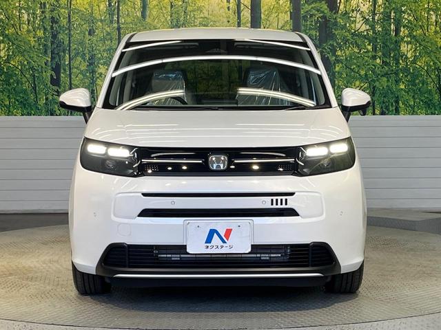 フリード エアー 登録済未使用車 両側電動ドア バックカメラ 衝突被害軽減システム レーダークルーズ コーナーセンサー スマートキー LEDヘッド 車線逸脱警報 オートライト オートエアコン Bluetooth(16枚目)