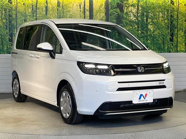 フリード エアー 登録済未使用車 両側電動ドア バックカメラ 衝突被害軽減システム レーダークルーズ コーナーセンサー スマートキー LEDヘッド 車線逸脱警報 オートライト オートエアコン Bluetooth(18枚目)