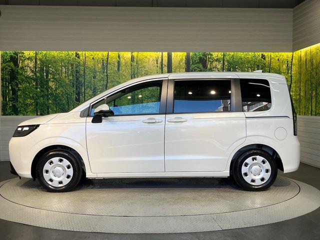 フリード エアー 登録済未使用車 両側電動ドア バックカメラ 衝突被害軽減システム レーダークルーズ コーナーセンサー スマートキー LEDヘッド 車線逸脱警報 オートライト オートエアコン Bluetooth(26枚目)