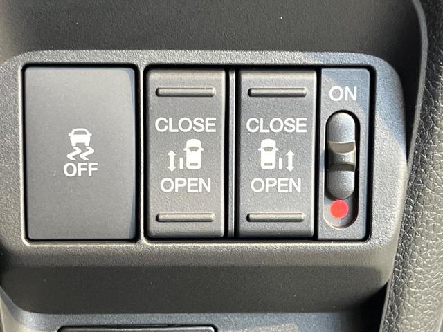 フリード エアー 登録済未使用車 両側電動ドア バックカメラ 衝突被害軽減システム レーダークルーズ コーナーセンサー スマートキー LEDヘッド 車線逸脱警報 オートライト オートエアコン Bluetooth(36枚目)