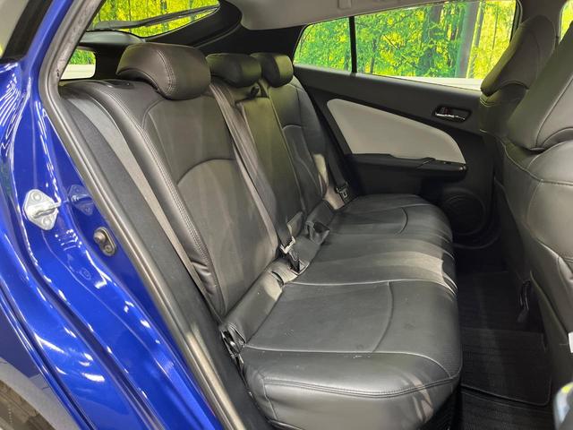 プリウス S カロッツェリア9型ナビ バックカメラ 黒革調シートカバー スマートキー LEDヘッドランプ ETC オートライト オートエアコン 純正15インチアルミホイール Bluetooth再生 CD/DVD再生(9枚目)