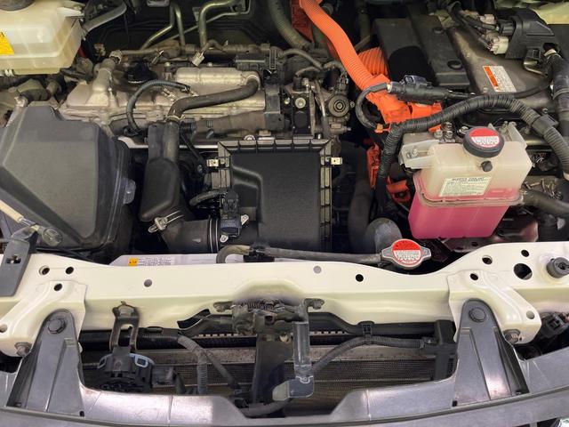 エスクァイア ハイブリッドGi 10型フリップダウン BIG‐X9型ナビ 両側パワースライド 禁煙車 バックカメラ ETC Bluetooth フルセグ シートヒーター ハーフレザーシート クルーズコントロール(18枚目)