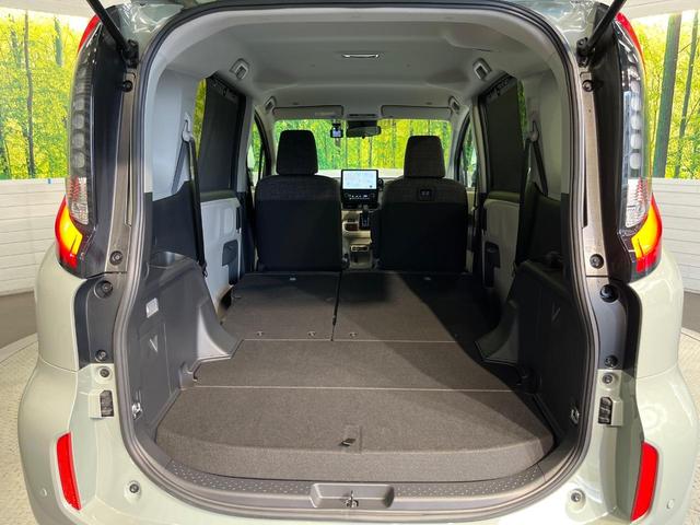 シエンタ ハイブリッドＺ　１０．５インチナビ　パノラミックビューモニター　シートヒーター　ステアリングヒーター　セーフティセンス　レーダークルーズコントロール　ＢＳＭ　両側パワースライドドア　ＬＥＤヘッドライト（10枚目）