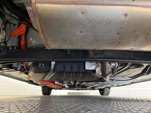 シエンタ ハイブリッドＺ　１０．５インチナビ　パノラミックビューモニター　シートヒーター　ステアリングヒーター　セーフティセンス　レーダークルーズコントロール　ＢＳＭ　両側パワースライドドア　ＬＥＤヘッドライト（19枚目）