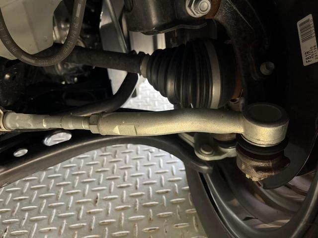 シエンタ ハイブリッドＺ　１０．５インチナビ　パノラミックビューモニター　シートヒーター　ステアリングヒーター　セーフティセンス　レーダークルーズコントロール　ＢＳＭ　両側パワースライドドア　ＬＥＤヘッドライト（20枚目）