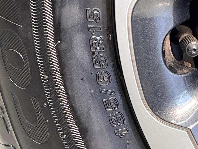 シエンタ ハイブリッドＺ　１０．５インチナビ　パノラミックビューモニター　シートヒーター　ステアリングヒーター　セーフティセンス　レーダークルーズコントロール　ＢＳＭ　両側パワースライドドア　ＬＥＤヘッドライト（65枚目）