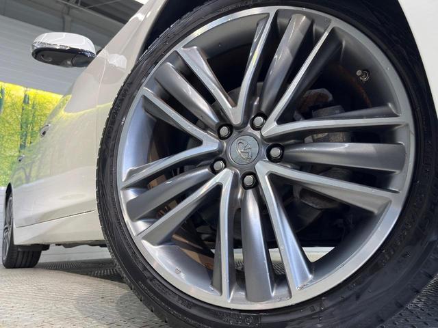 スカイライン ２００ＧＴ－ｔタイプＰ　クールエクスクルーシブ　コネクトナビ　全周囲カメラ　純正１９インチＡＷ　エマージェンシーブレーキ　レーダークルーズ　禁煙車　レザーシート　シートメモリー　シートヒーター　コーナーセンサー　スマートキー　ＬＥＤヘッド　ＥＴＣ（14枚目）