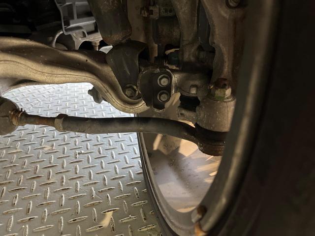 スカイライン ２００ＧＴ－ｔタイプＰ　クールエクスクルーシブ　コネクトナビ　全周囲カメラ　純正１９インチＡＷ　エマージェンシーブレーキ　レーダークルーズ　禁煙車　レザーシート　シートメモリー　シートヒーター　コーナーセンサー　スマートキー　ＬＥＤヘッド　ＥＴＣ（20枚目）