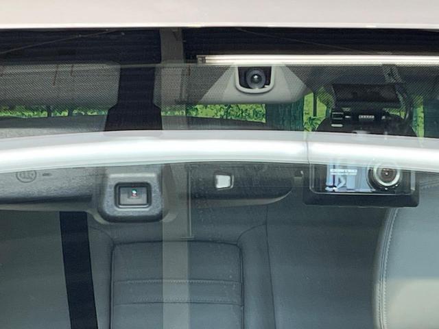 スカイライン ２００ＧＴ－ｔタイプＰ　クールエクスクルーシブ　コネクトナビ　全周囲カメラ　純正１９インチＡＷ　エマージェンシーブレーキ　レーダークルーズ　禁煙車　レザーシート　シートメモリー　シートヒーター　コーナーセンサー　スマートキー　ＬＥＤヘッド　ＥＴＣ（65枚目）