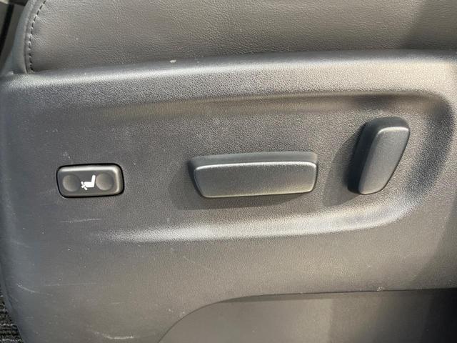 アルファード ２．５Ｓ　Ｃパッケージ　ＴＲＤエアロ　１０．５インチナビ　ＪＢＬサウンド　パノラミックビューモニター　ツインムーンルーフ　リヤエンターテイメント　デジタルインナーミラー　ＢＳＭ　３眼ＬＥＤヘッドライト　セーフティセンス（42枚目）