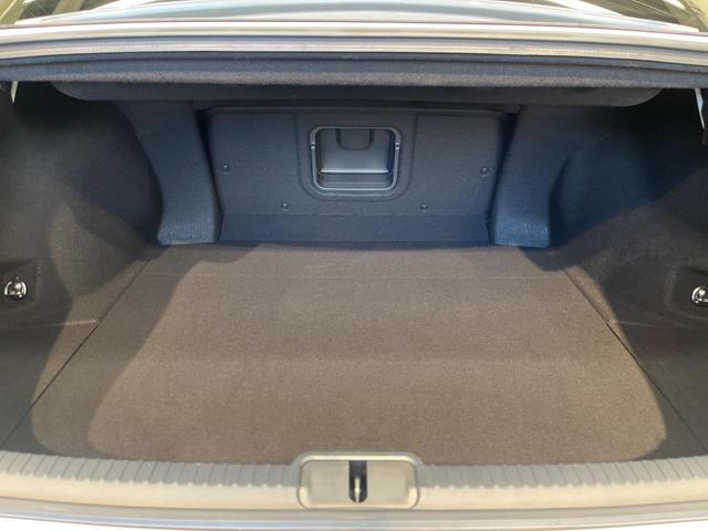 ＥＳ ＥＳ３００ｈ　Ｆスポーツ　純正１２．３インチナビ　サンルーフ　ブラインドスポットモニター　三眼ＬＥＤヘッドライト　バックカメラ　デジタルインナーミラー　合皮シート　セーフティシステムプラス　シートベンチレーション（10枚目）