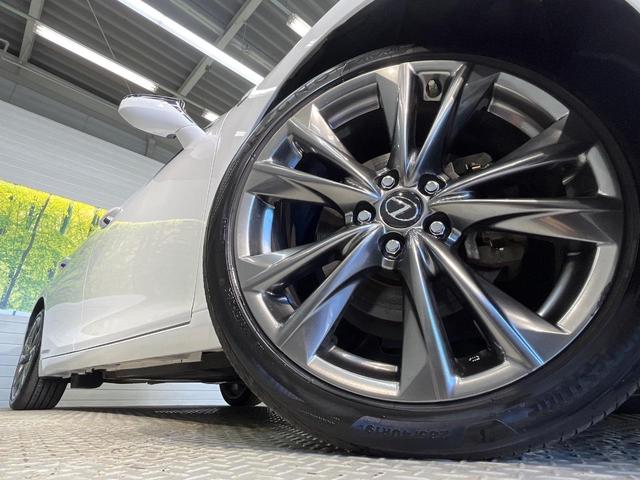 ＥＳ ＥＳ３００ｈ　Ｆスポーツ　純正１２．３インチナビ　サンルーフ　ブラインドスポットモニター　三眼ＬＥＤヘッドライト　バックカメラ　デジタルインナーミラー　合皮シート　セーフティシステムプラス　シートベンチレーション（13枚目）