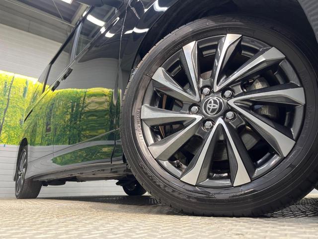 ヴォクシー Ｓ－Ｚ　１３．２型有機ＥＬフリップダウン　１０．５インチディスプレイオーディオ　両側電動スライドドア　レーダークルーズ　セーフティセンス　クリアランスソナー　バックカメラ　禁煙車　ＬＥＤヘッドライト（14枚目）