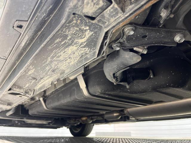 ヴォクシー Ｓ－Ｚ　１３．２型有機ＥＬフリップダウン　１０．５インチディスプレイオーディオ　両側電動スライドドア　レーダークルーズ　セーフティセンス　クリアランスソナー　バックカメラ　禁煙車　ＬＥＤヘッドライト（22枚目）