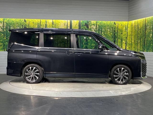 ヴォクシー Ｓ－Ｚ　１３．２型有機ＥＬフリップダウン　１０．５インチディスプレイオーディオ　両側電動スライドドア　レーダークルーズ　セーフティセンス　クリアランスソナー　バックカメラ　禁煙車　ＬＥＤヘッドライト（27枚目）