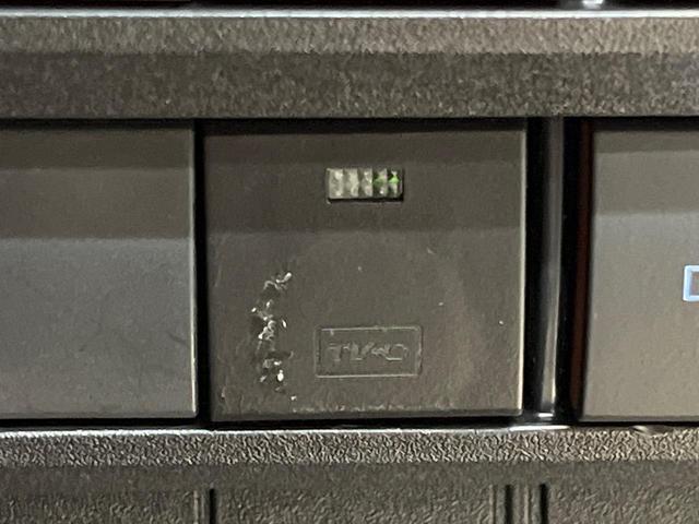 ヴォクシー Ｓ－Ｚ　１３．２型有機ＥＬフリップダウン　１０．５インチディスプレイオーディオ　両側電動スライドドア　レーダークルーズ　セーフティセンス　クリアランスソナー　バックカメラ　禁煙車　ＬＥＤヘッドライト（41枚目）