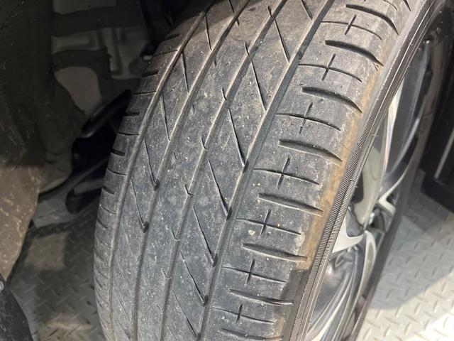 ヴォクシー Ｓ－Ｚ　１３．２型有機ＥＬフリップダウン　１０．５インチディスプレイオーディオ　両側電動スライドドア　レーダークルーズ　セーフティセンス　クリアランスソナー　バックカメラ　禁煙車　ＬＥＤヘッドライト（46枚目）